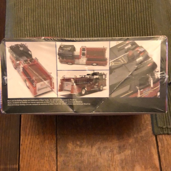 Revell Snap Tite model kit - Picture 2 of 3